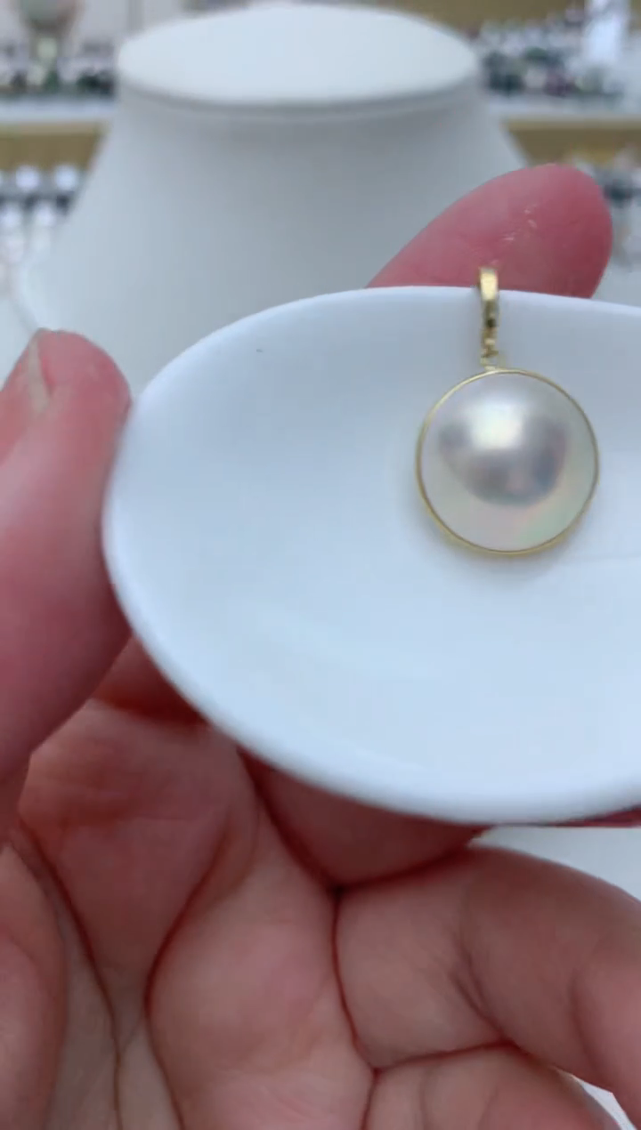 【闪购商品】拼合珍珠（马贝珠）颈饰18K金镶嵌w6 