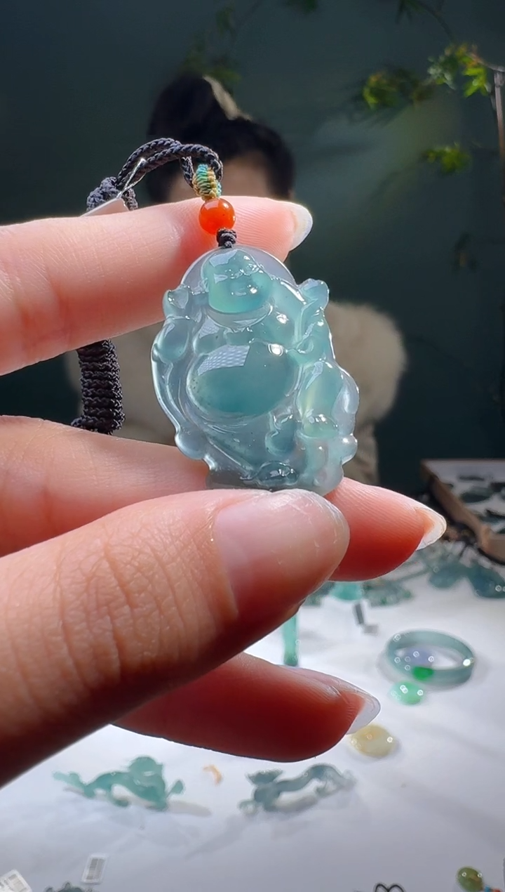 【闪购商品】翡翠颈饰未镶嵌天然A货翡翠逍遥佛