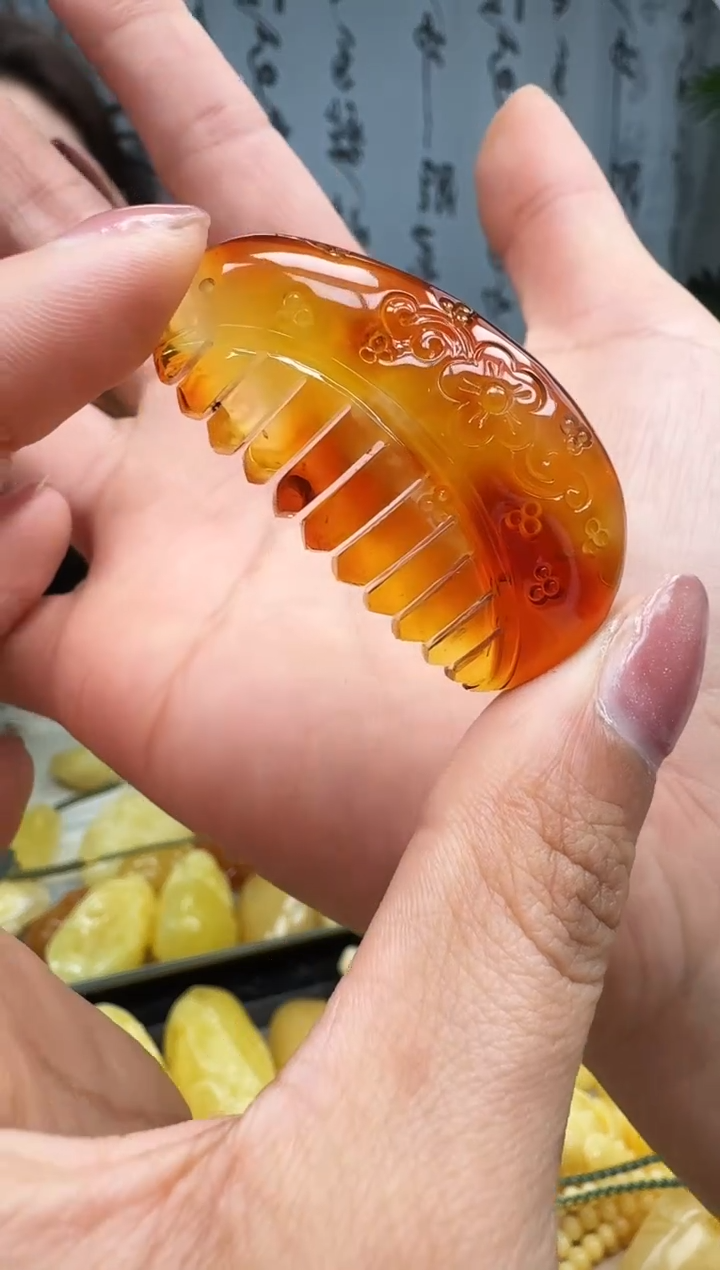 【闪购商品】琥珀裸石未镶嵌挂坠