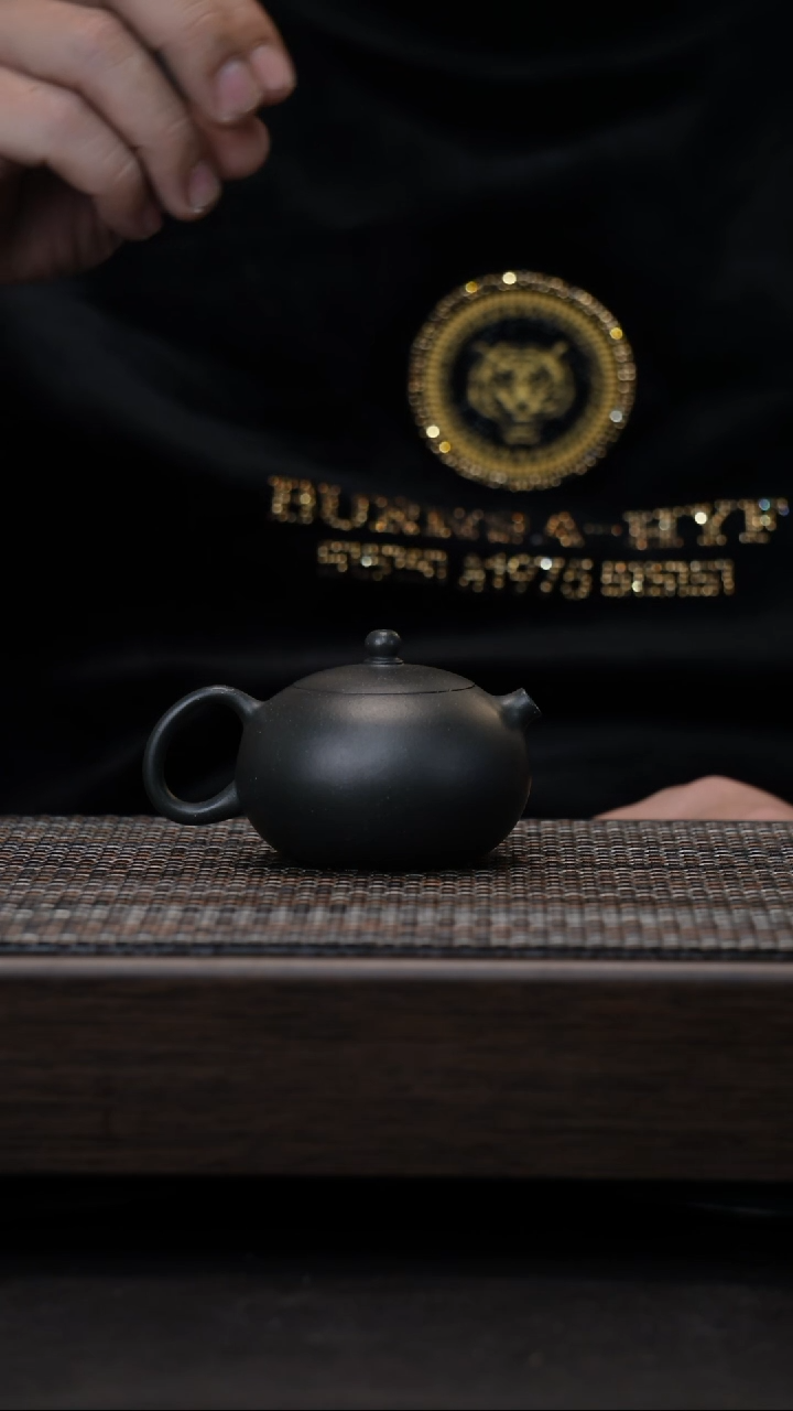 【闪购商品】紫砂茶壶原矿紫砂壶君子兰西施100cc