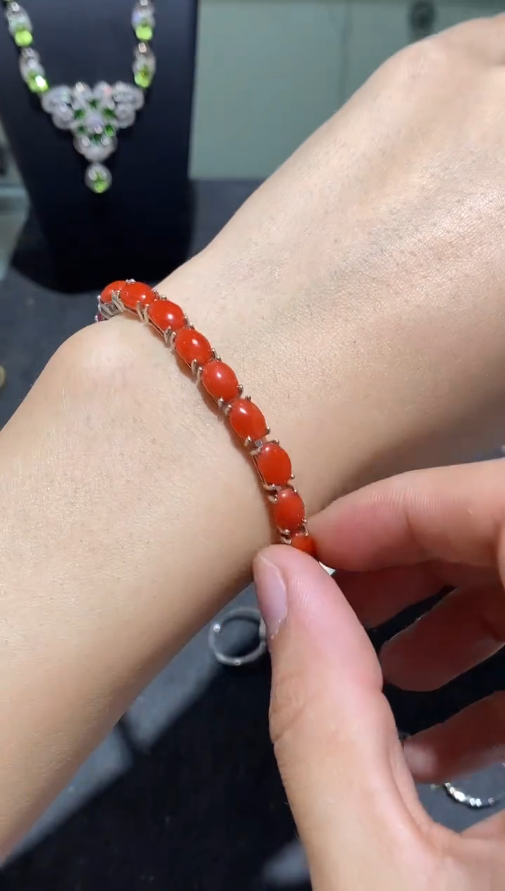 无吊坠925银海里红手链