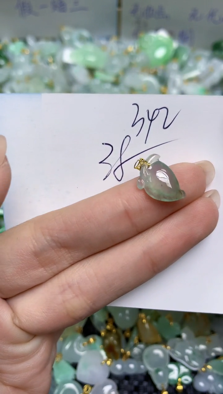 【闪购商品】翡翠颈饰18K金镶嵌天然缅甸A货翡翠