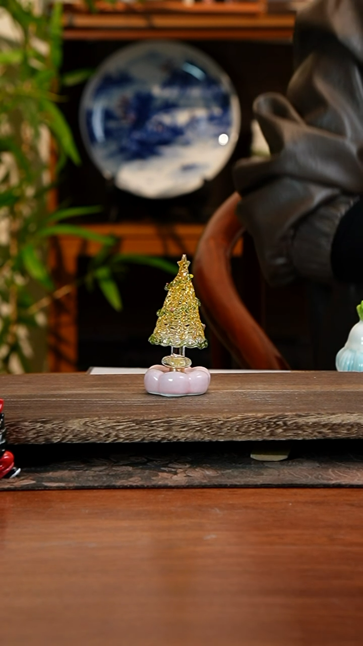 圣诞树转转1个装（底座颜色不固定）