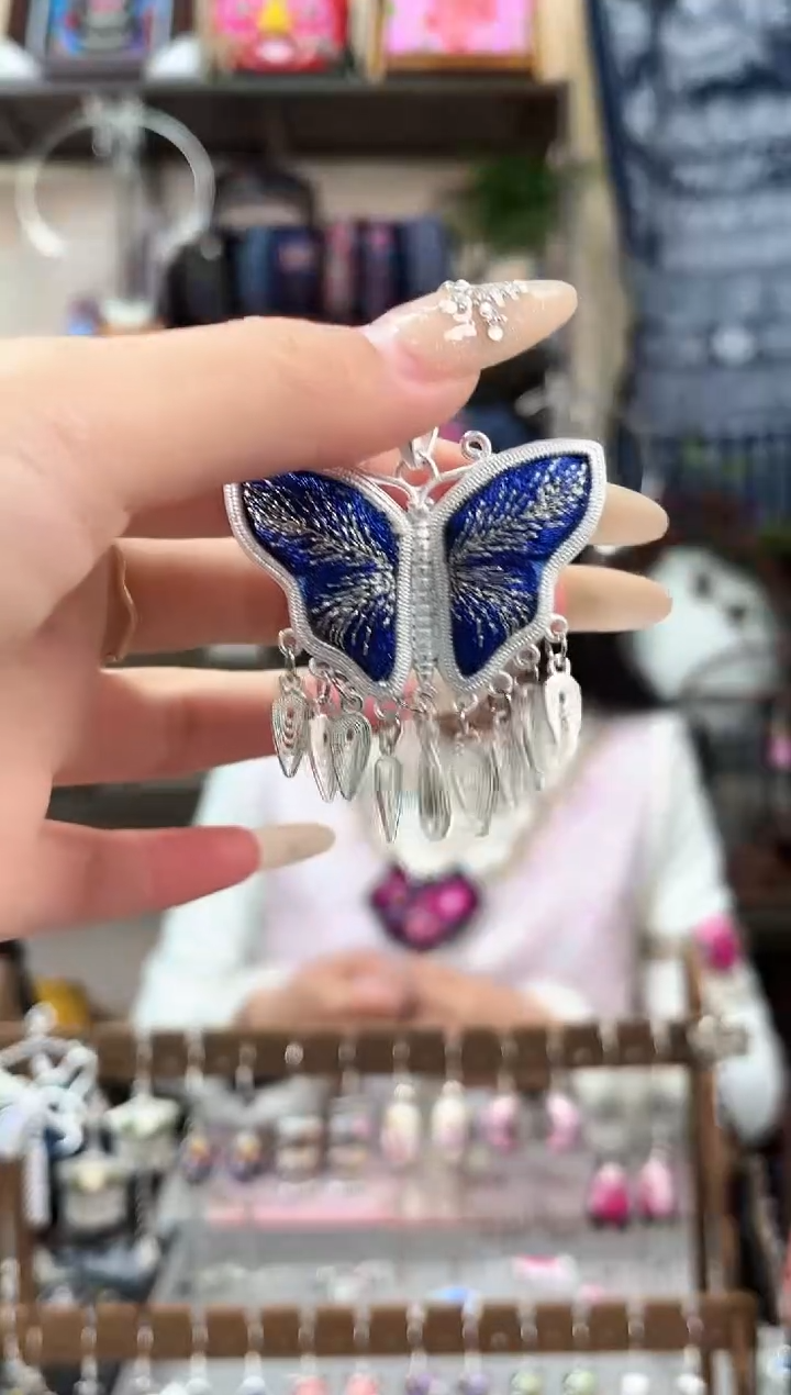 织绣民族风非遗老绣苗银饰品515