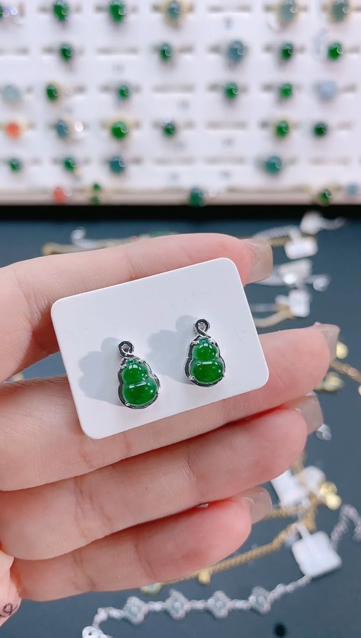 【闪购商品】翡翠耳饰银S925镶嵌天然翡翠