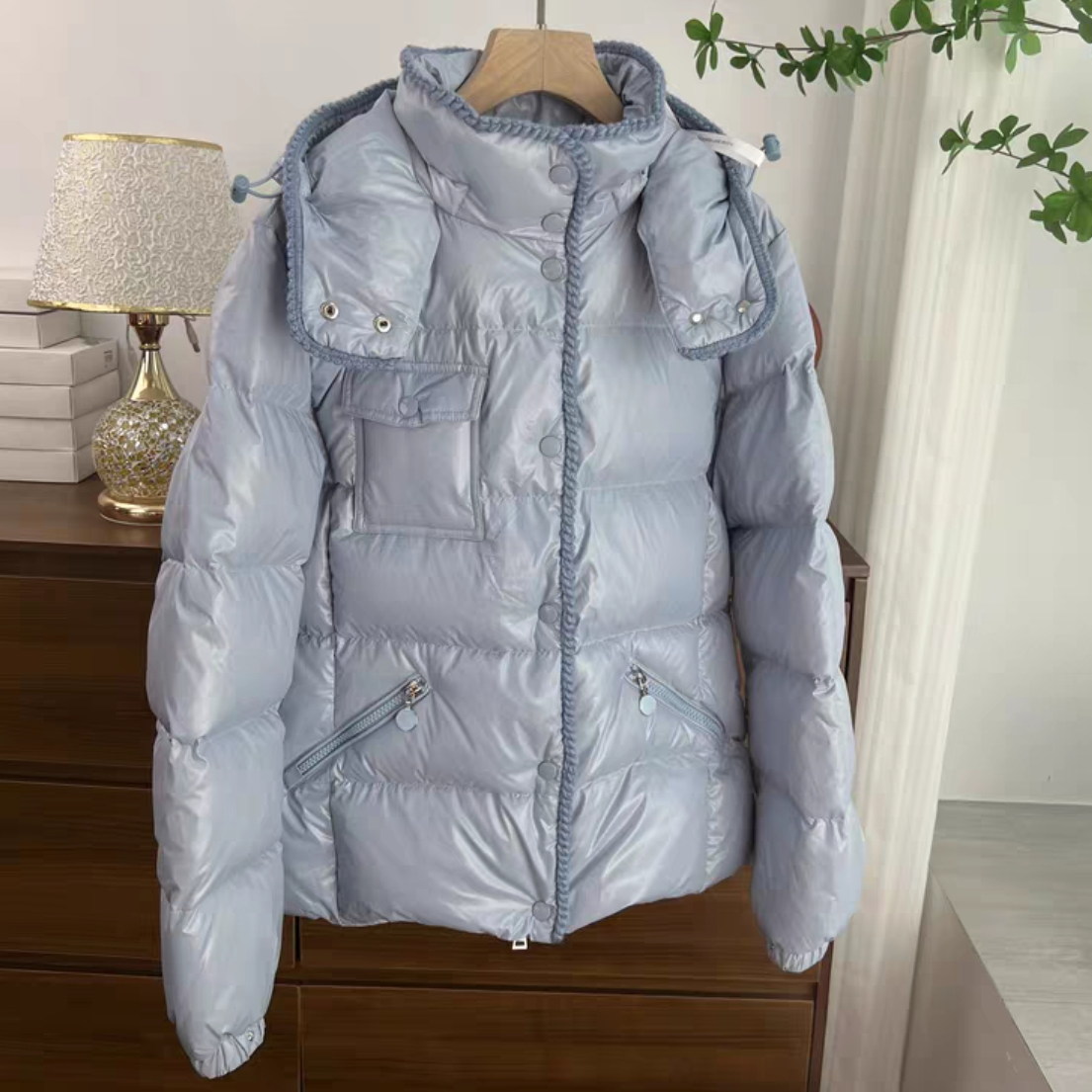 女款时尚轻奢短款连帽小香风羽绒服-MK1128