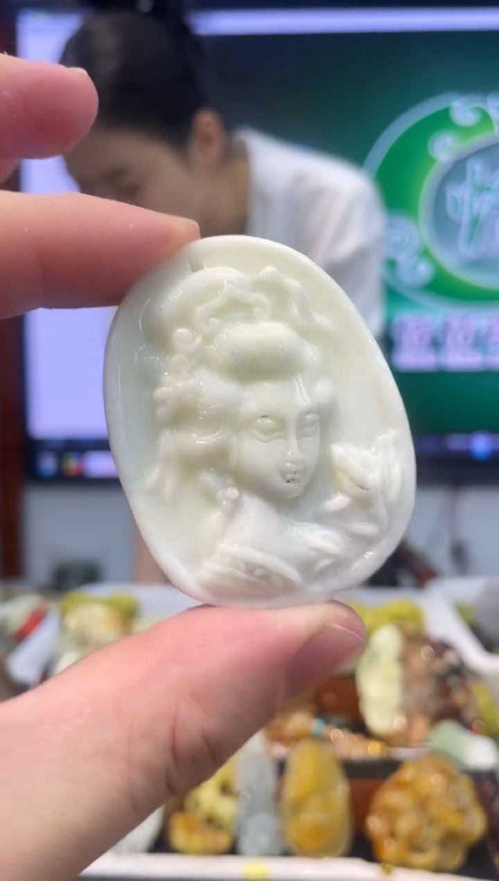 【闪购商品】岫玉吊坠未镶嵌·多样性发货*拍一发一