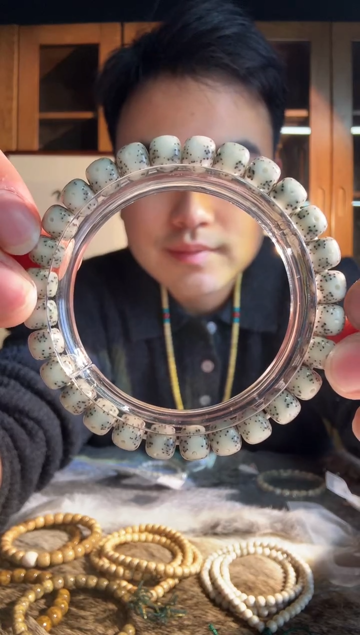 手串星月菩提糯冰料贯穿留白卡8老型单圈