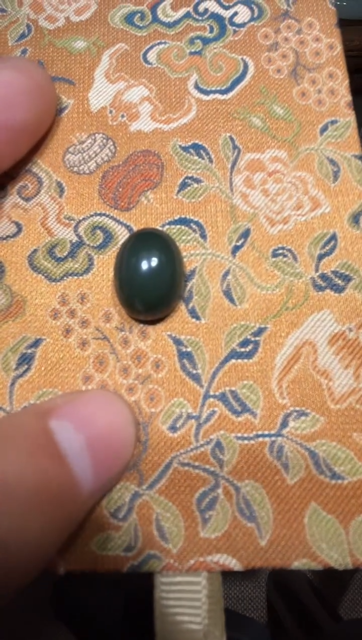 未镶嵌和田玉珠宝半成品戒面