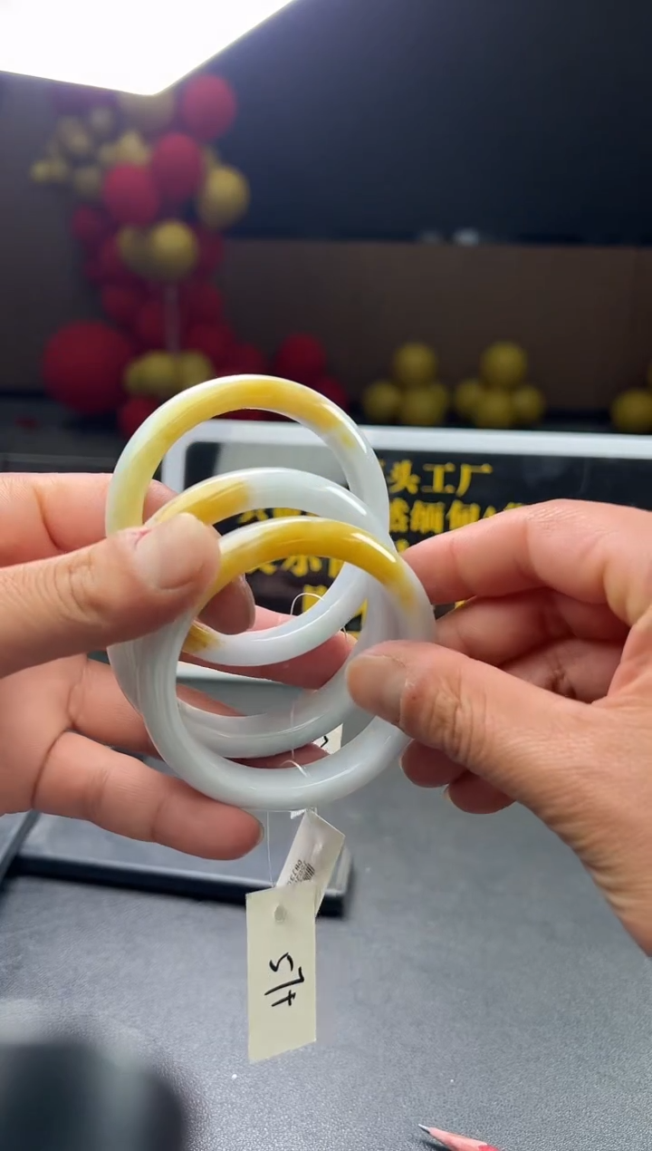 【闪购商品】翡翠手镯未镶嵌成品镯多样性发货