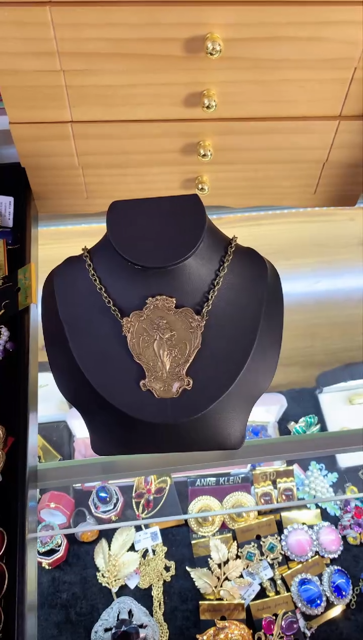 【闪购商品】瓷片楚楚中古珠宝甄选不退换