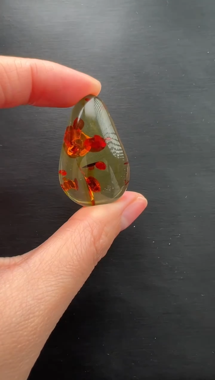 琥珀颈饰未镶嵌吊坠