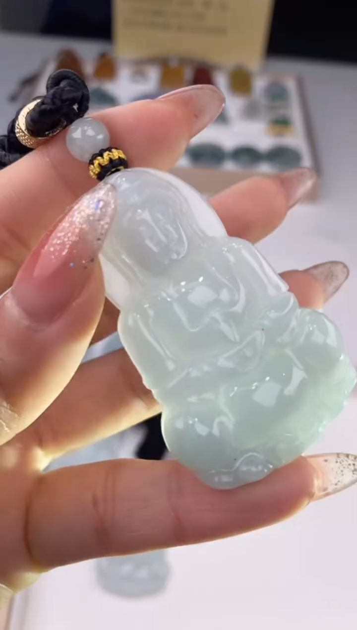 【闪购商品】翡翠吊坠(赠链)未镶嵌26205/多样性发起一