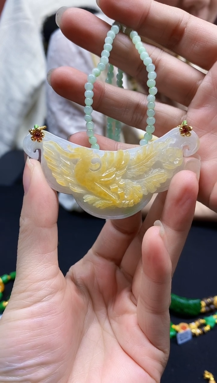 颈饰未镶嵌翡翠吊坠