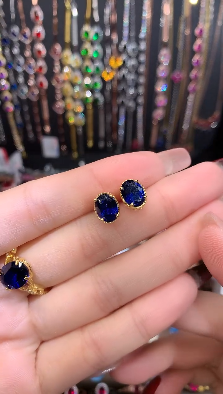 【闪购商品】蓝宝石耳饰银S925镶嵌6.8