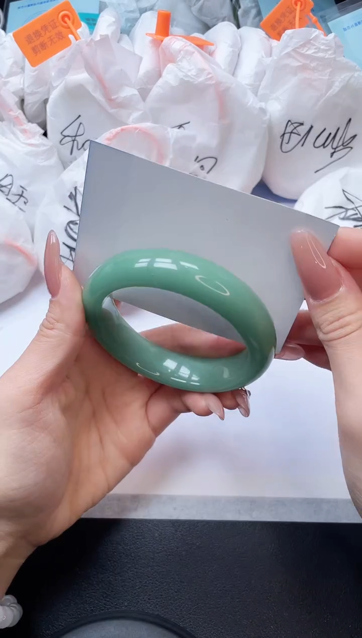 未镶嵌手镯石英质玉5V25-58