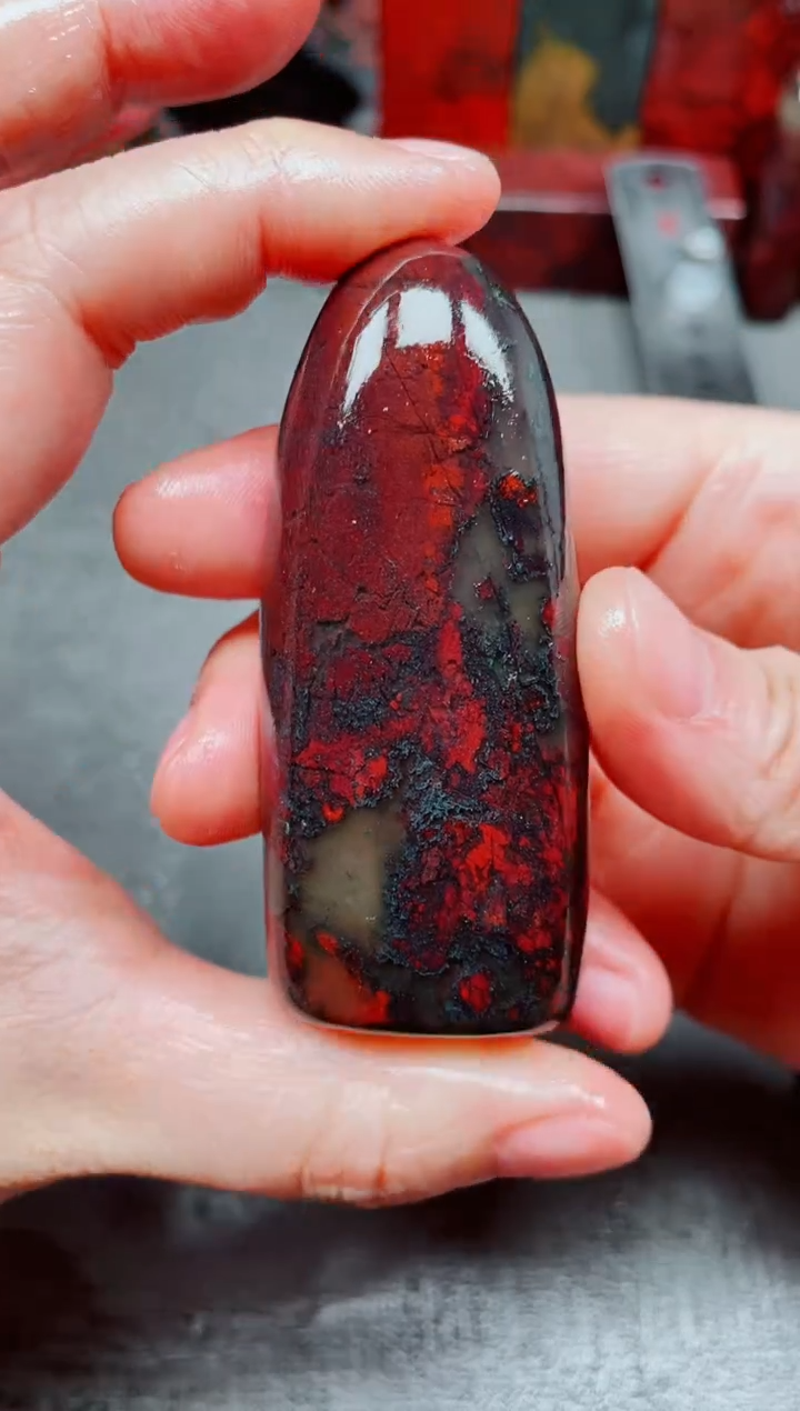 桂林鸡血玉素章睡醒31