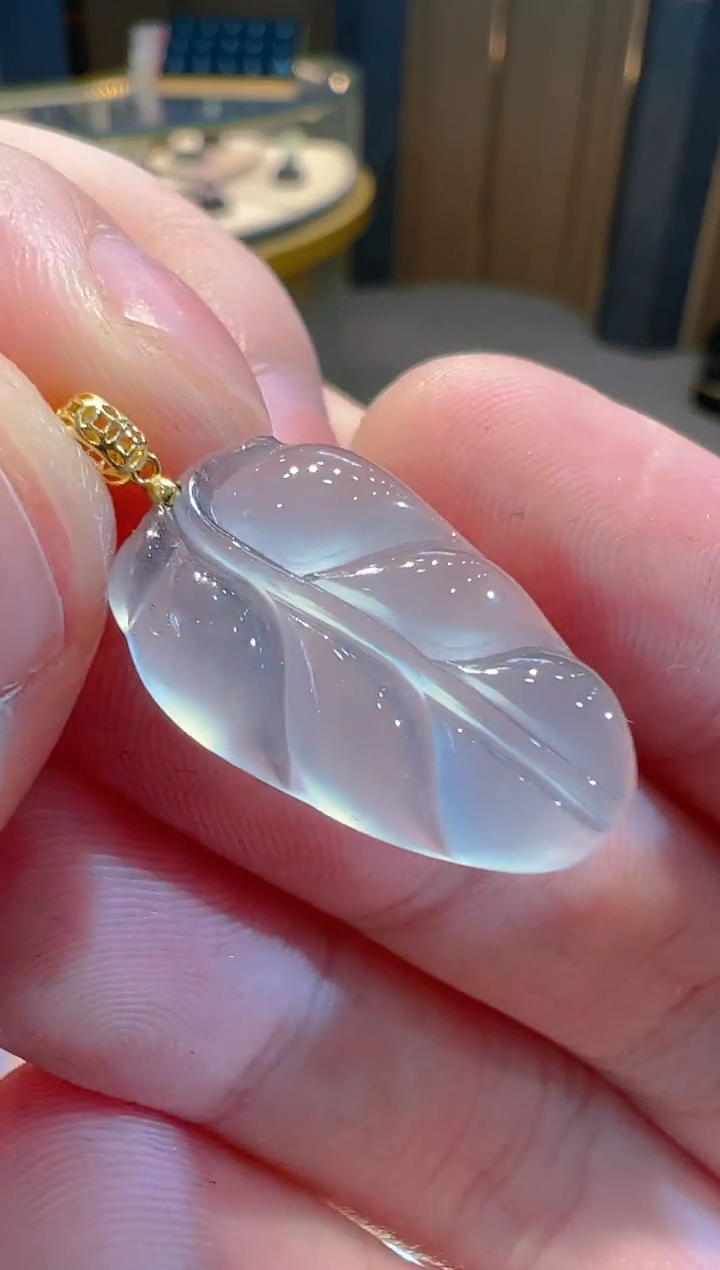 【闪购商品】翡翠吊坠(不含链)18K金镶嵌多样性发货一件