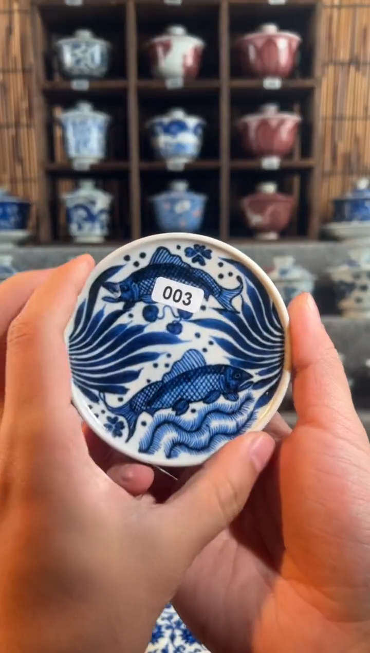 【闪购商品】003天禄言瓷鱼藻盖置