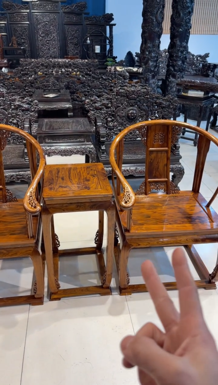 【闪购商品】木木雕椅子三件套、、、、、、