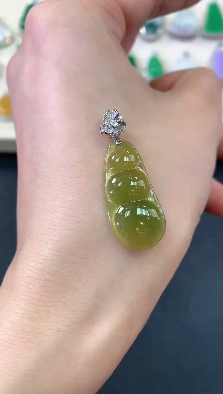 【闪购商品】翡翠吊坠(不含链)18K金镶嵌B35        