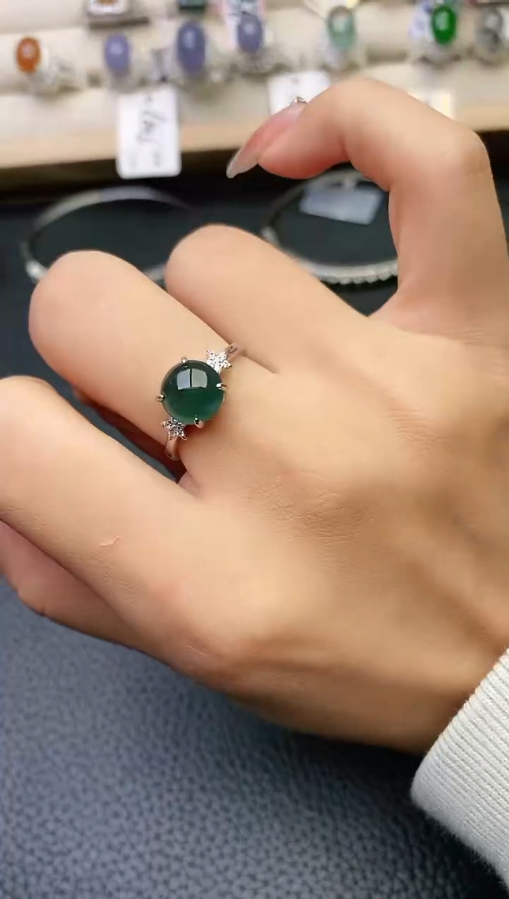 【闪购商品】翡翠戒指银S925镶嵌11111