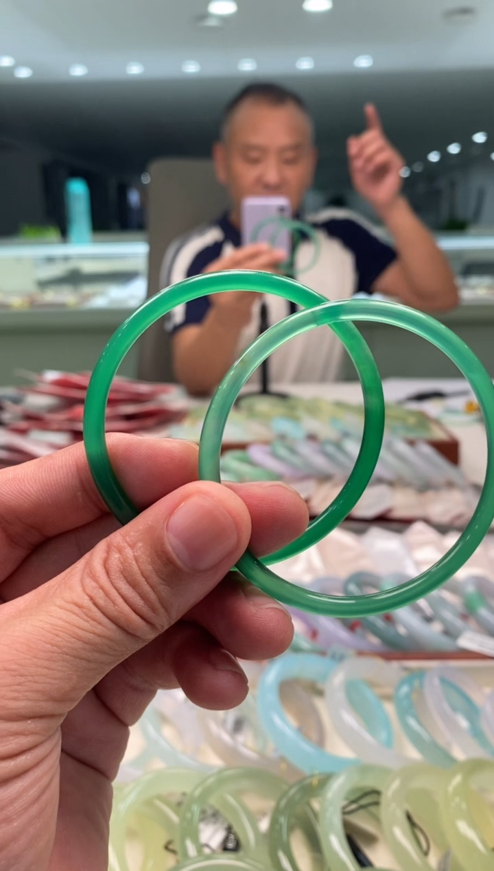 手镯玛瑙/玉髓未镶嵌三哥专属链接圈口54-58