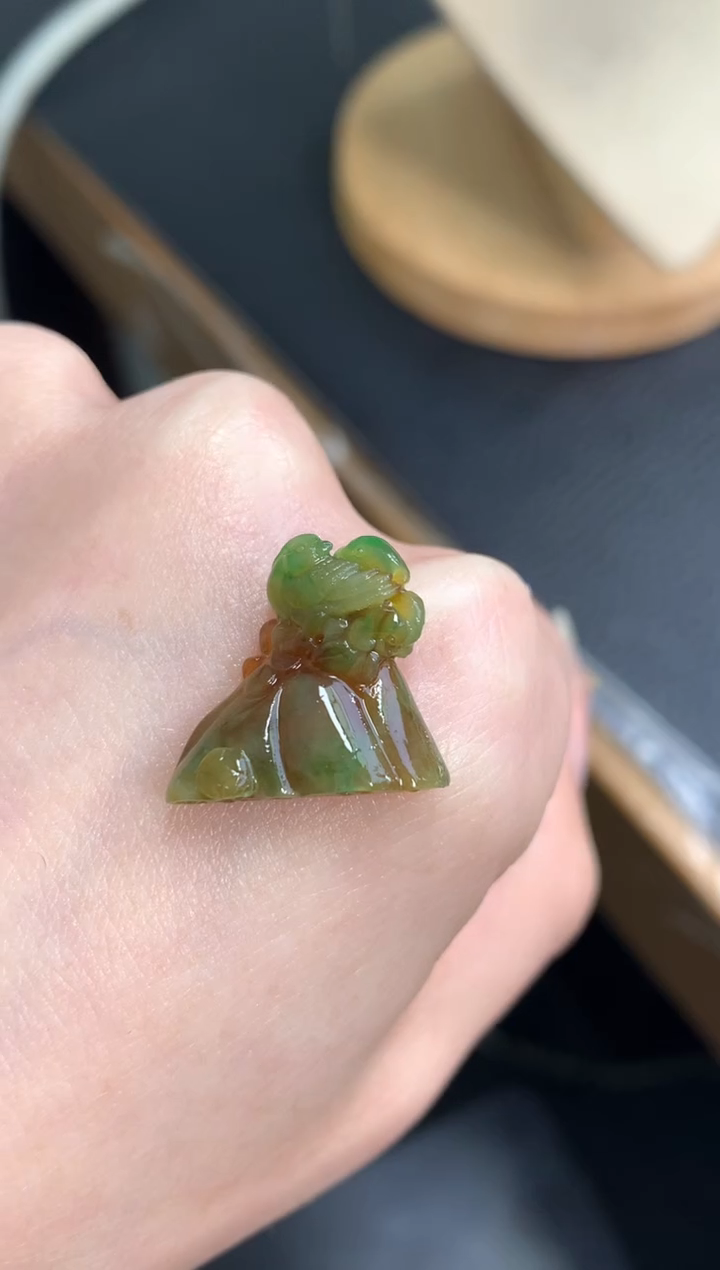 未镶嵌定制翡翠莲蓬