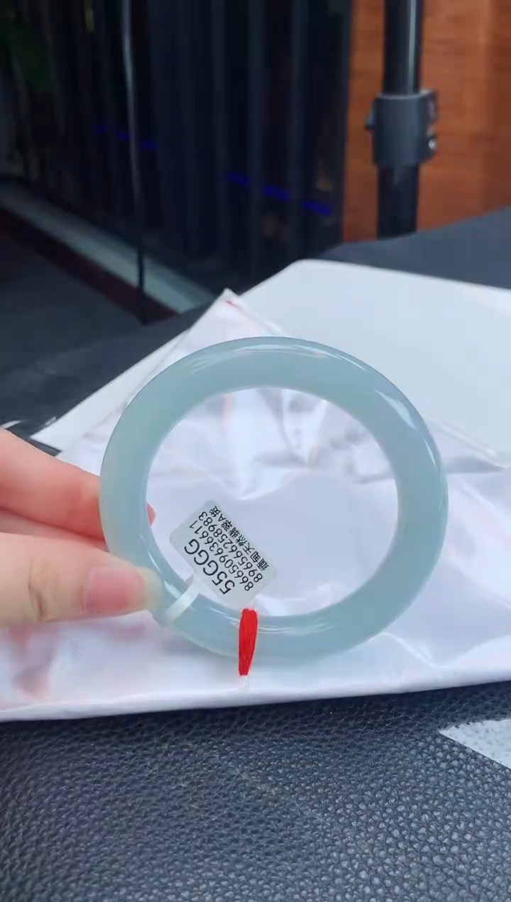 【闪购商品】翡翠手镯未镶嵌缅甸天然翡翠A货手镯