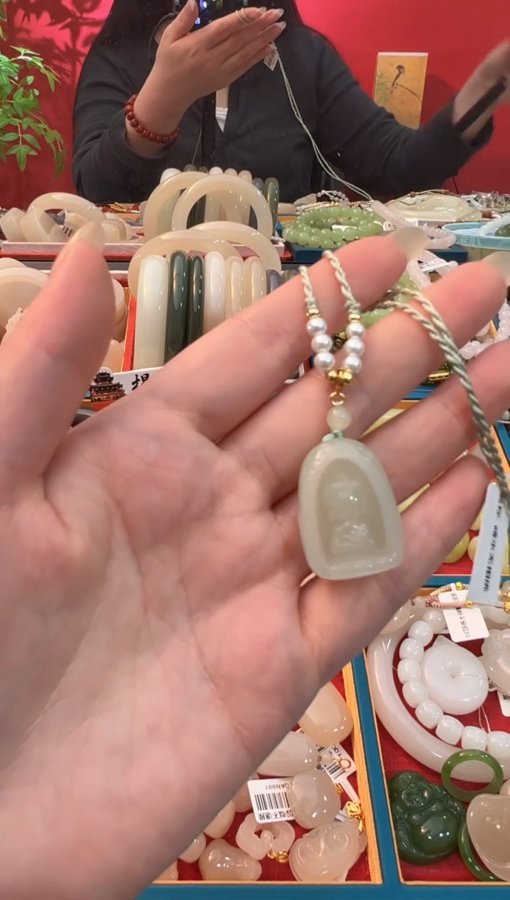 【闪购商品】和田玉吊坠未镶嵌晴水无相佛