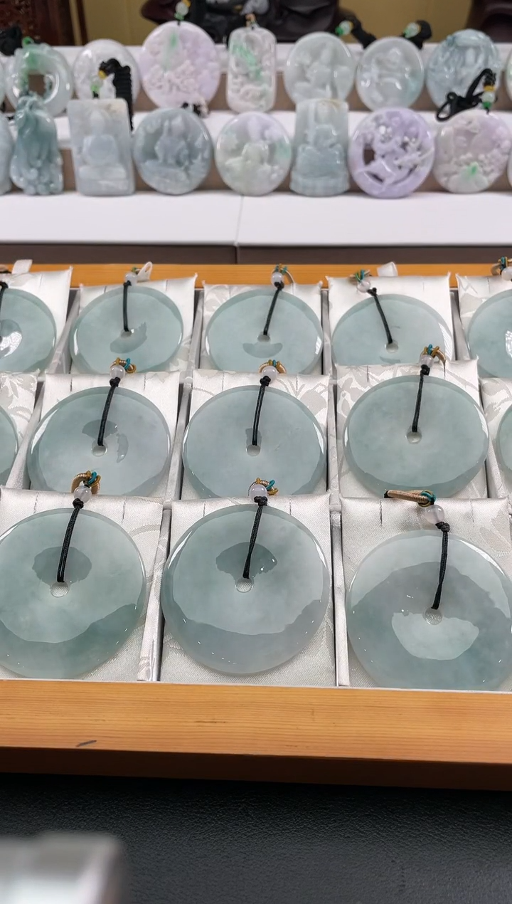 颈饰未镶嵌翡翠25/12/10/.106大肉扣多样性发货，发其一