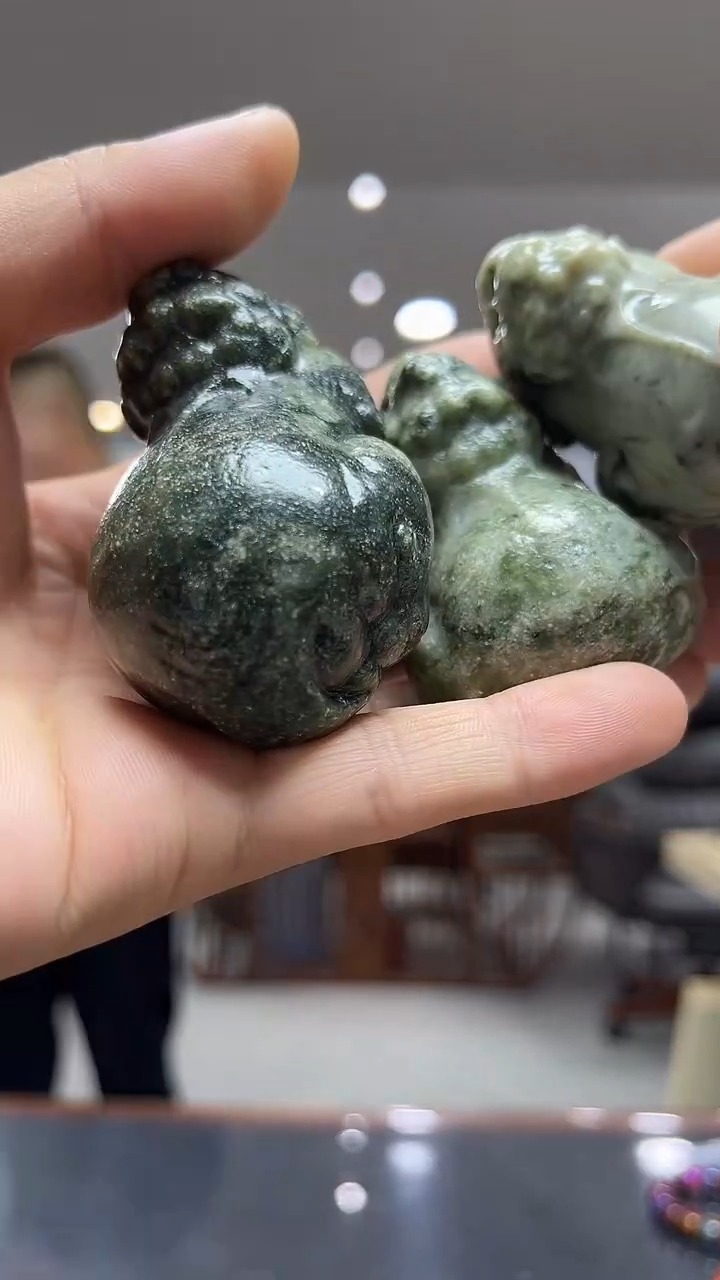 未镶嵌和田玉把件多样性发货其中发一