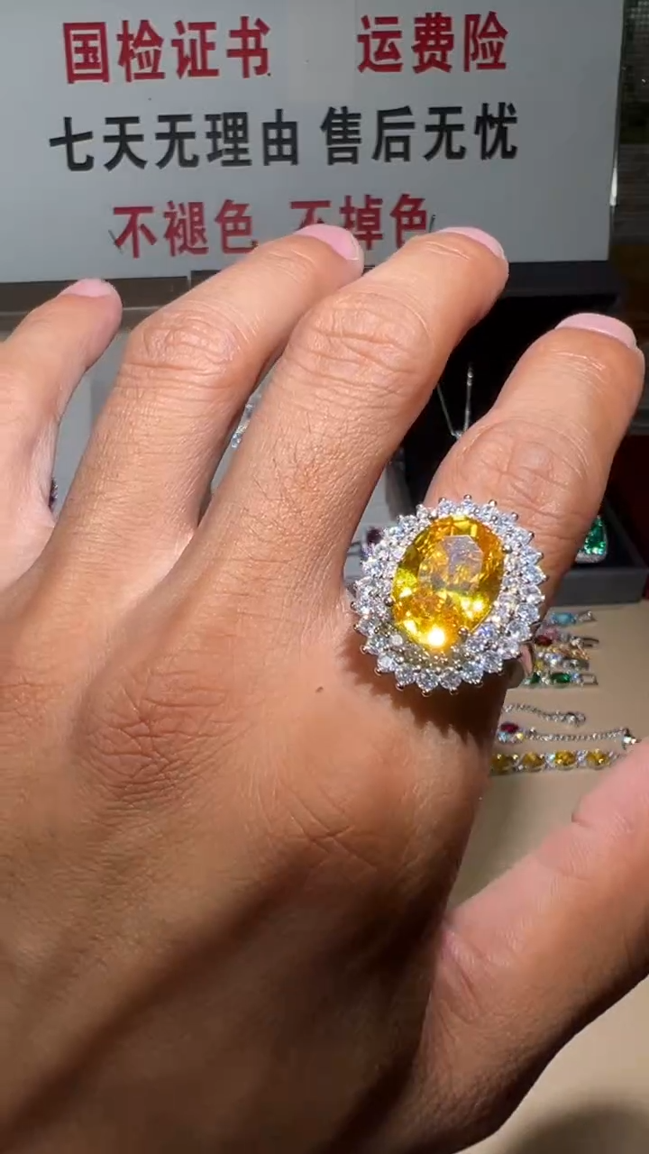 铂Pt950镶嵌戒指/指环钻石HUANG ZUAN HUA