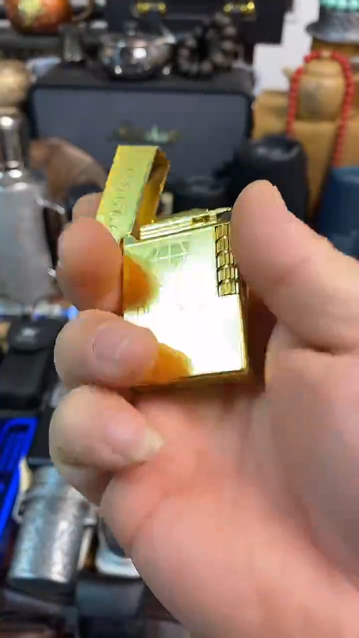 瓷片闪购商品，如图所示