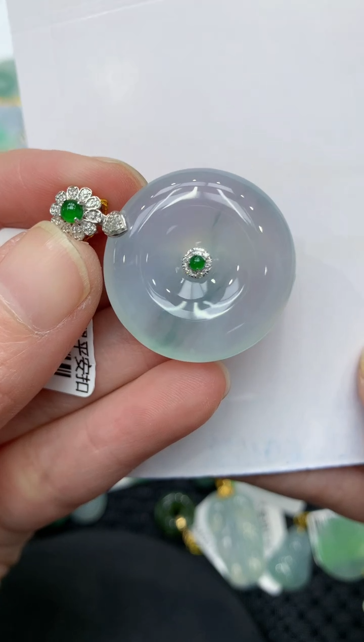 【闪购商品】翡翠颈饰18K金镶嵌11111111