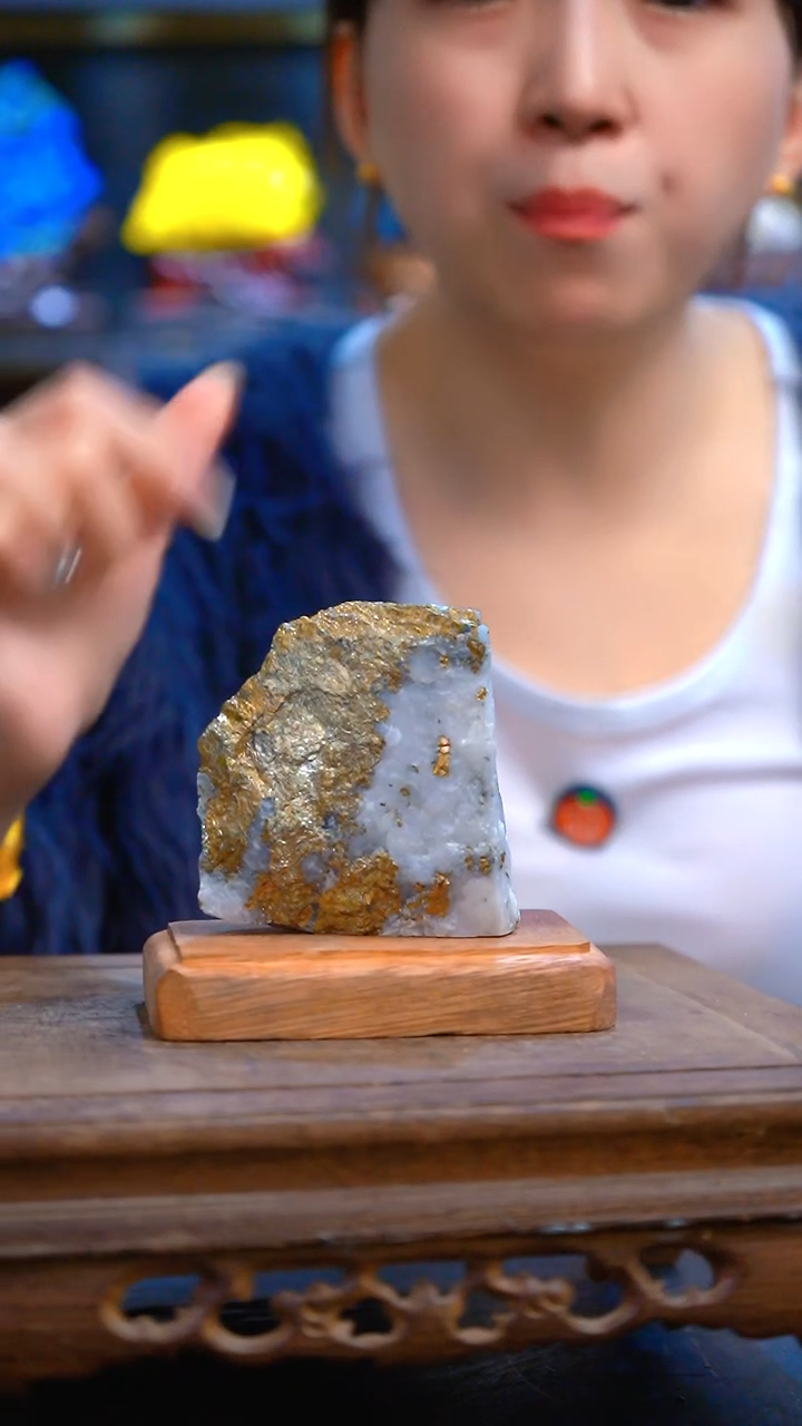 石材精品矿物晶体摆件