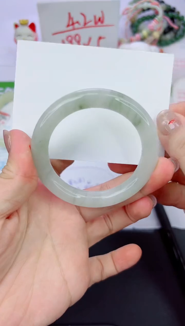 【闪购商品】石英质玉手镯未镶嵌288-52.6