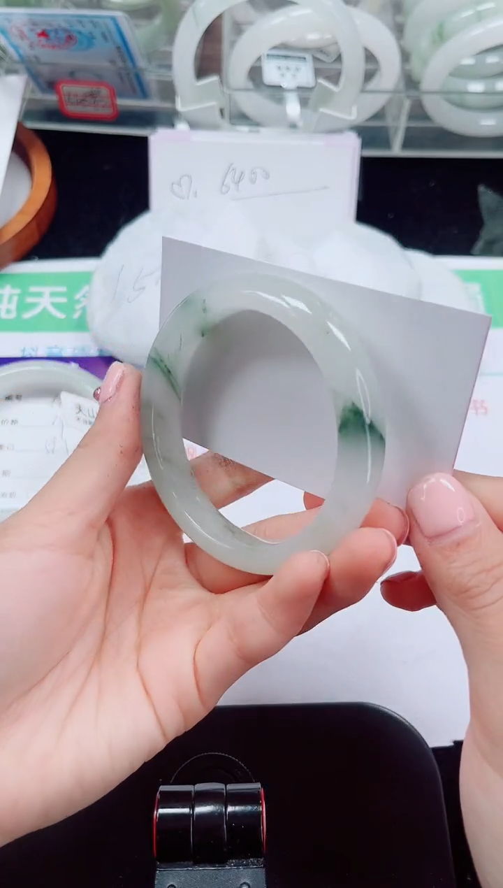 未镶嵌手镯石英质玉147-56/57