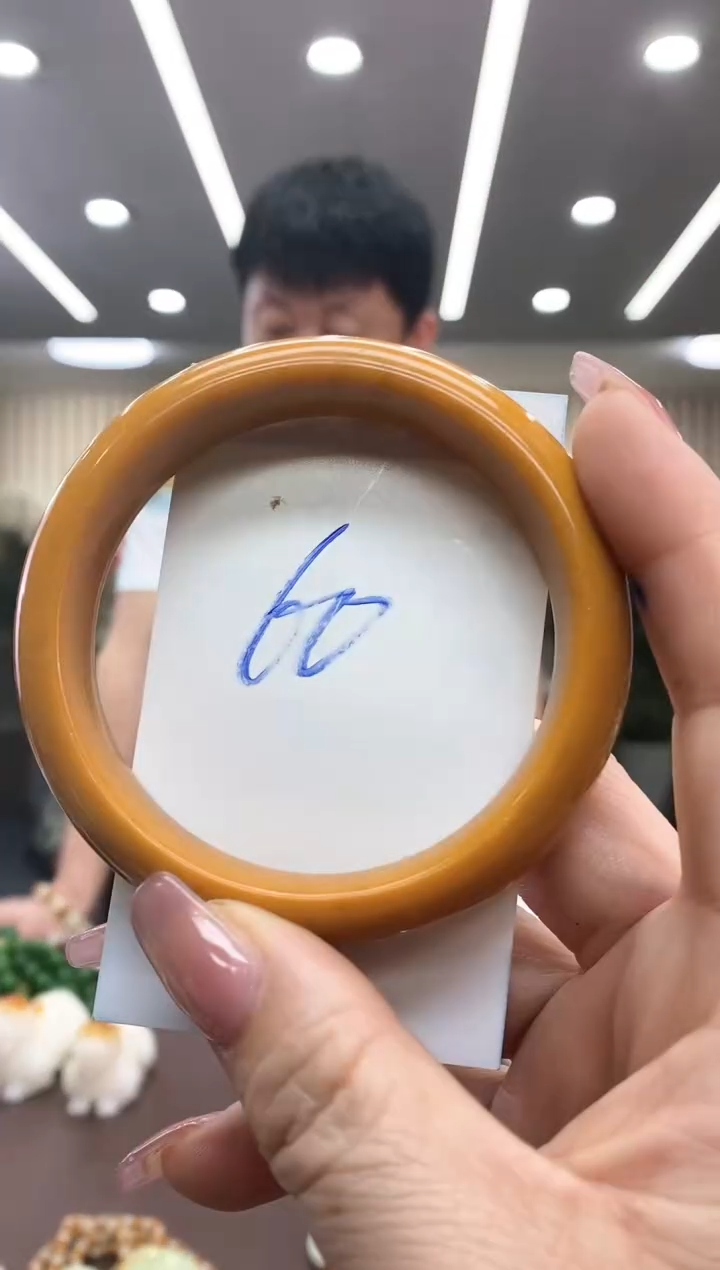 【闪购商品】和田玉60手镯未镶嵌手镯