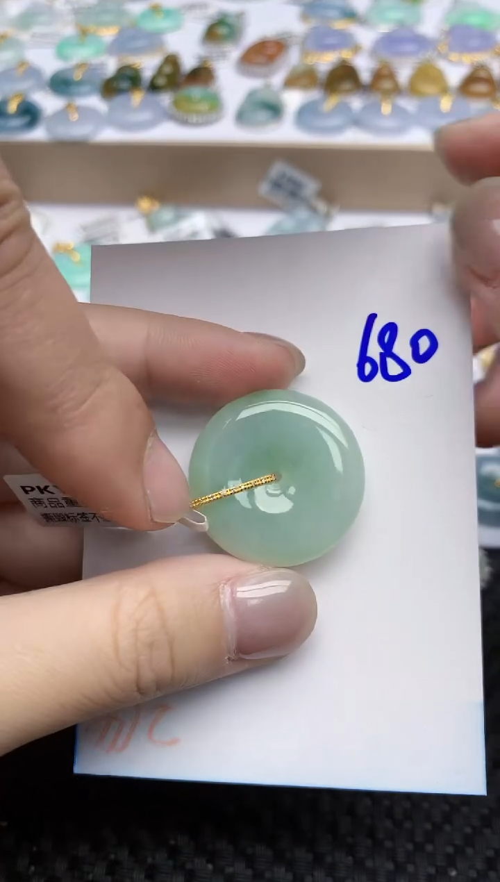 【闪购商品】翡翠颈饰18K金镶嵌天然翡翠A货