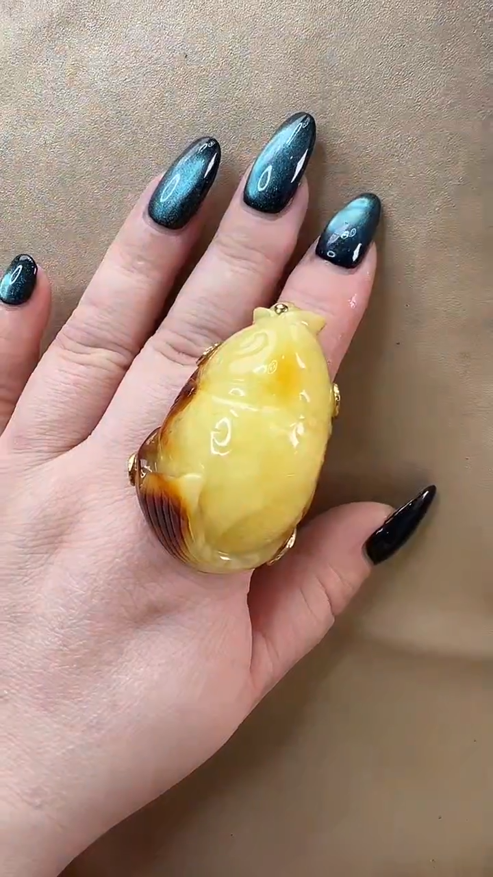 琥珀颈饰未镶嵌戒指