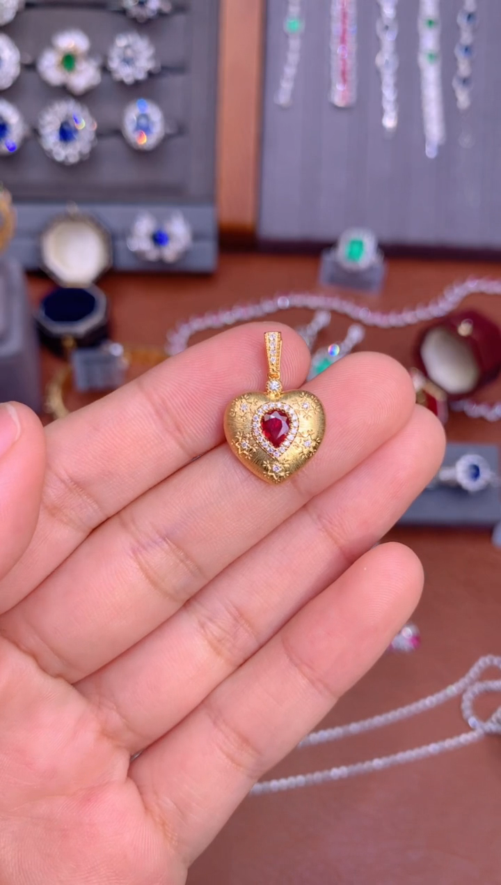 【闪购商品】红宝石吊坠(不含链)18K金镶嵌0.42CT