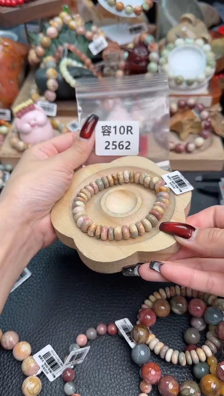 【闪购商品】石英质玉手链未镶嵌10R2562