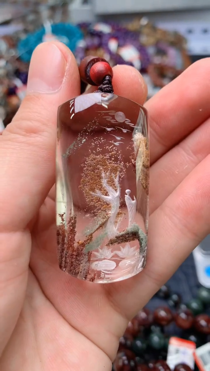 未镶嵌吊坠(赠链)水晶132