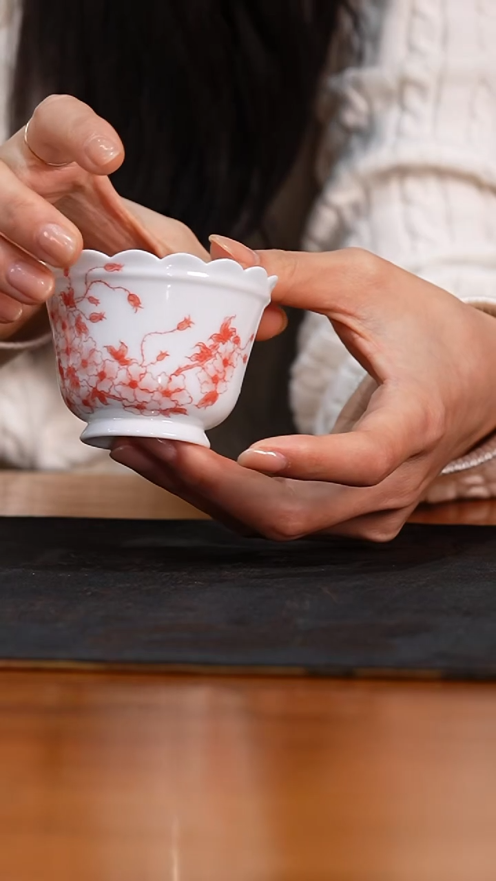 瓷瓷姑娘铭墨朗谷朱砂红月季花