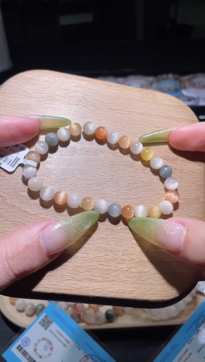 【闪购商品】水晶手链未镶嵌264号多性样发一T7+