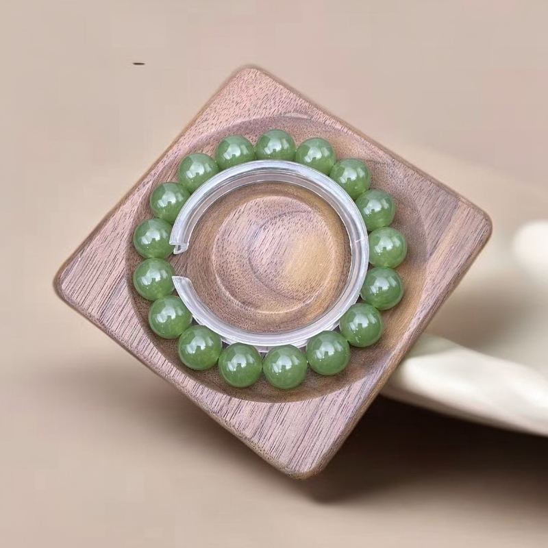【佳玺珠宝】 015 精美手串 湖水牛油果绿 10mm