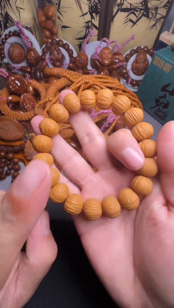 手串橄榄核猴头土豪