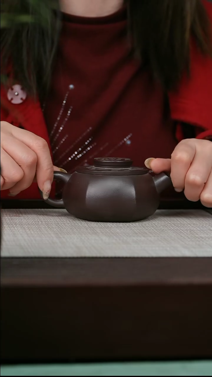 【闪购商品】宜兴原矿紫砂壶茶壶180C