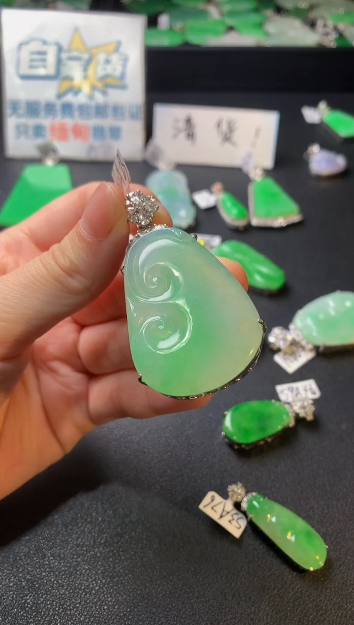 颈饰银S925镶嵌翡翠翡翠